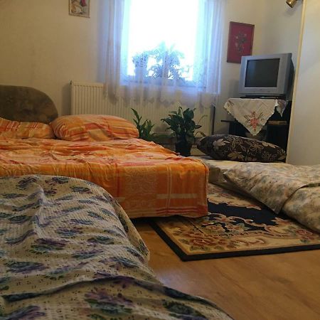 Lady Margit'S Room Сомбатхей Экстерьер фото